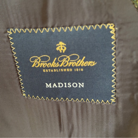 Brooks Brothers Shetland & Cheviot
Scottish Wool Tweed Sport Coat - Picture 10 of 11